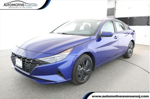 2022 Hyundai ELANTRA HEV Blue