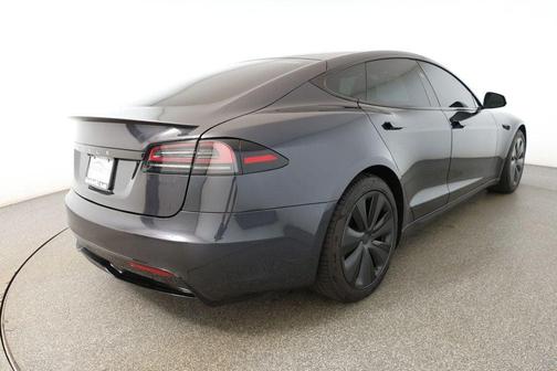 2024 Tesla Model S Plaid