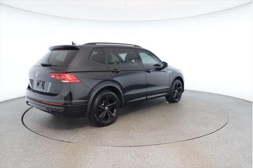 2024 Volkswagen Tiguan 2.0T SE R-Line Black 4MOTION