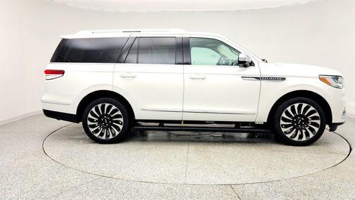 2023 Lincoln Navigator Black Label