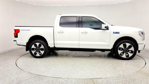STAR WHITE METALLIC TRICOAT 2024 Ford F-150 Lightning Platinum