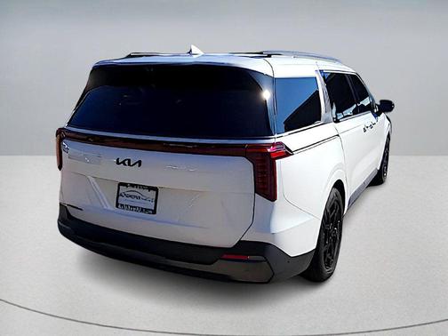 2025 Kia Carnival SX Prestige