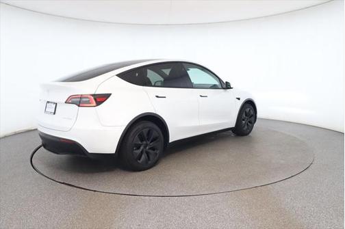 2024 Tesla Model Y Long Range Dual Motor All-Wheel Drive