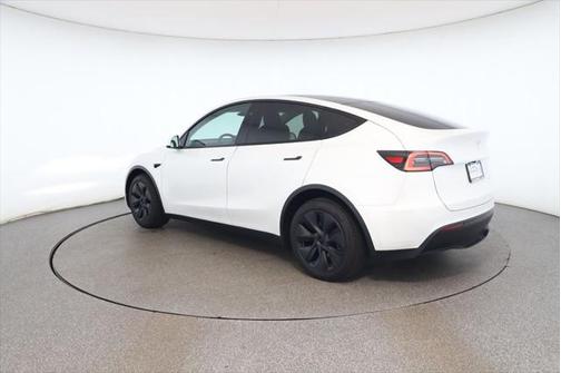 2024 Tesla Model Y Long Range Dual Motor All-Wheel Drive