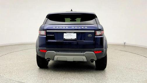 Loire Blue Metallic 2017 Land Rover Range Rover Evoque SE