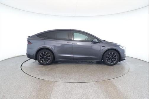 2023 Tesla Model X Standard Range