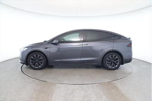 2023 Tesla Model X Standard Range