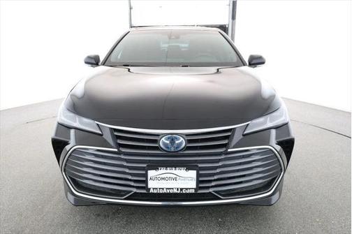 2022 Toyota Avalon Hybrid Limited