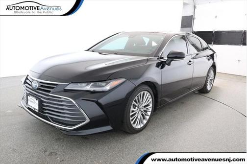 2022 Toyota Avalon Hybrid Limited