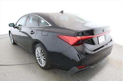 2022 Toyota Avalon Hybrid Limited