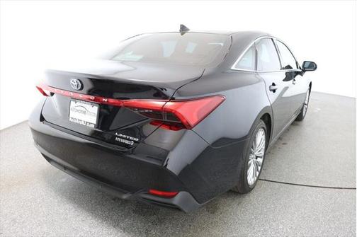 2022 Toyota Avalon Hybrid Limited