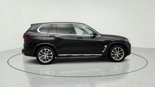 Black Sapphire Metallic 2024 BMW X5 xDrive40i