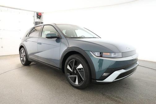 2025 Hyundai IONIQ 5 SE