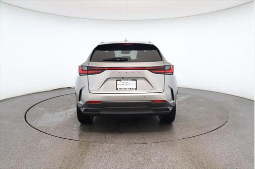 2024 Lexus NX 450h+ Luxury