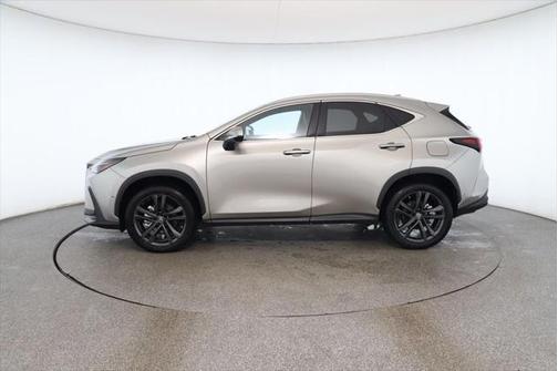 2024 Lexus NX 450h+ Luxury