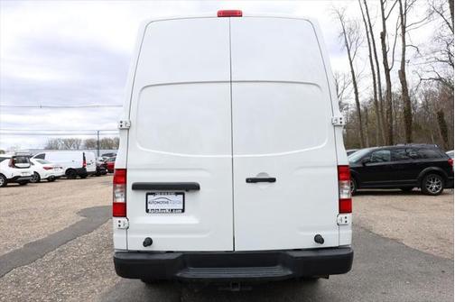 2020 Nissan NV Cargo NV3500 HD S V8