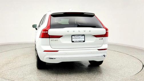 2022 Volvo XC60 B5 Inscription