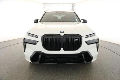 2024 BMW X7 M60i