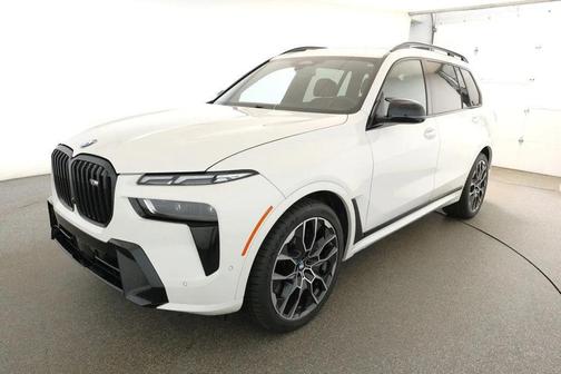 2024 BMW X7 M60i