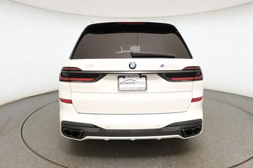 2024 BMW X7 M60i