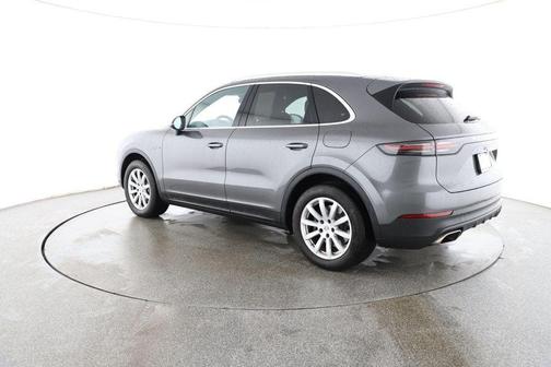 2022 Porsche Cayenne S