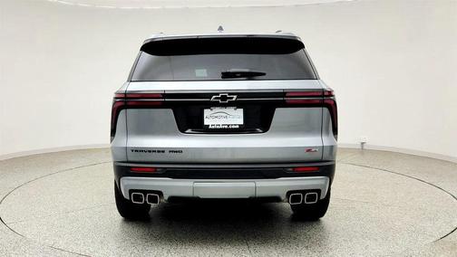Sterling Gray Metallic 2024 Chevrolet Traverse AWD Z71