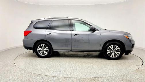 2019 Nissan Pathfinder S
