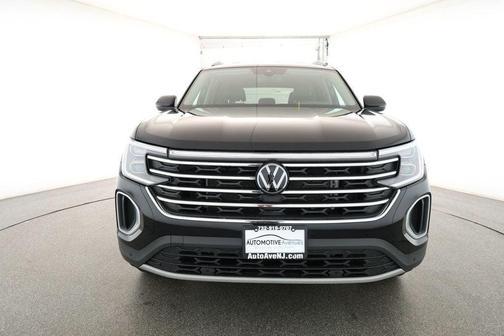 2024 Volkswagen Atlas 2.0T SE w/Technology 4MOTION