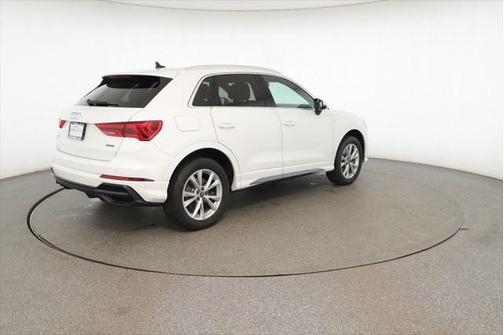 2021 Audi Q3 45 S line Premium