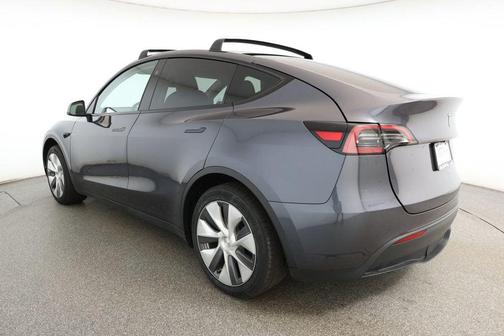2023 Tesla Model Y RWD