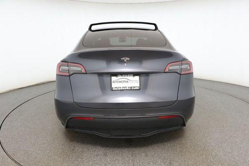 2023 Tesla Model Y RWD