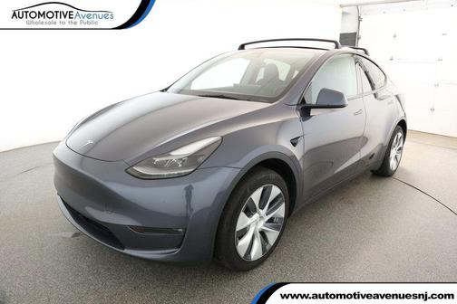 2023 Tesla Model Y RWD