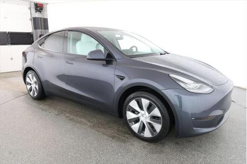 2022 Tesla Model Y Long Range Dual Motor All-Wheel Drive