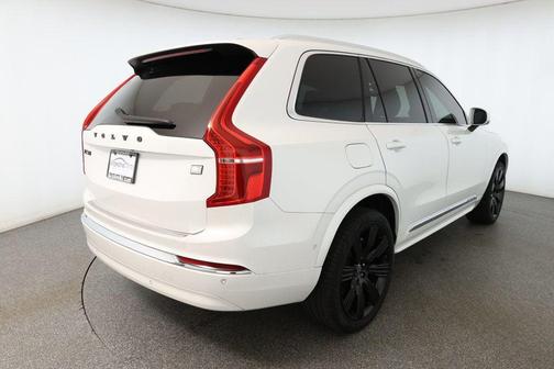 2024 Volvo XC90 Recharge Plug-In Hybrid T8 Plus 6-Seater