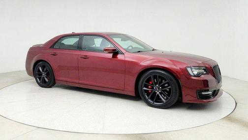 2023 Chrysler 300 C