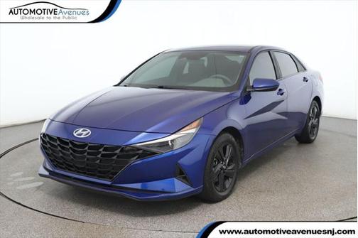 2022 Hyundai ELANTRA SEL