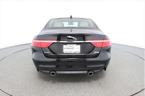 2017 Jaguar XF 35t Premium