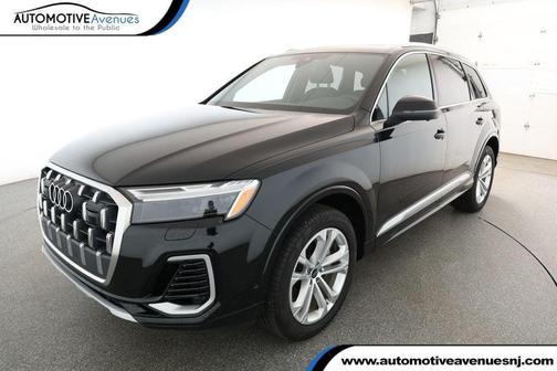 2025 Audi Q7 55 Premium Plus