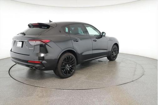 2024 Maserati Levante Modena Ultima