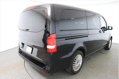 2023 Mercedes-Benz Metris Base