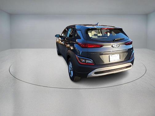 2022 Hyundai KONA SE