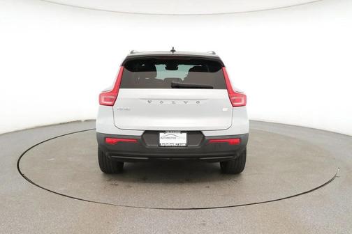 2022 Volvo XC40 Recharge Pure Electric P8 Twin Plus