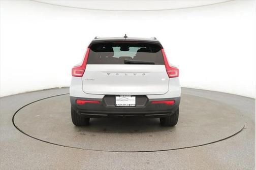 2022 Volvo XC40 Recharge Pure Electric P8 Twin Plus