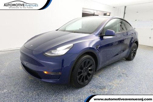 2022 Tesla Model Y Long Range Dual Motor All-Wheel Drive