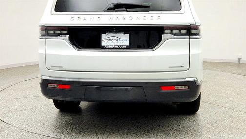 Bright White Clearcoat 2022 Jeep Grand Wagoneer Series II 4x4