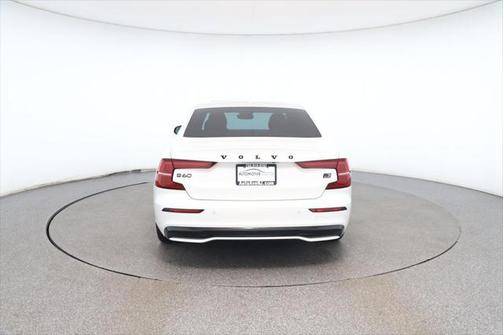 2024 Volvo S60 Recharge Plug-In Hybrid T8 Plus Black Edition