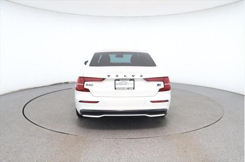 2024 Volvo S60 Recharge Plug-In Hybrid T8 Plus Black Edition