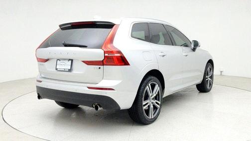 2020 Volvo XC60 T5 Momentum