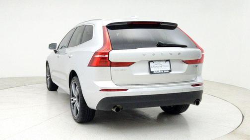 2020 Volvo XC60 T5 Momentum