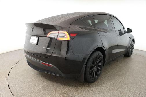 2024 Tesla Model Y Long Range Dual Motor All-Wheel Drive